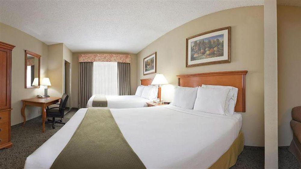 Holiday Inn Express Hotel & Suites Lawton-Fort Sill By Ihg Exterior photo